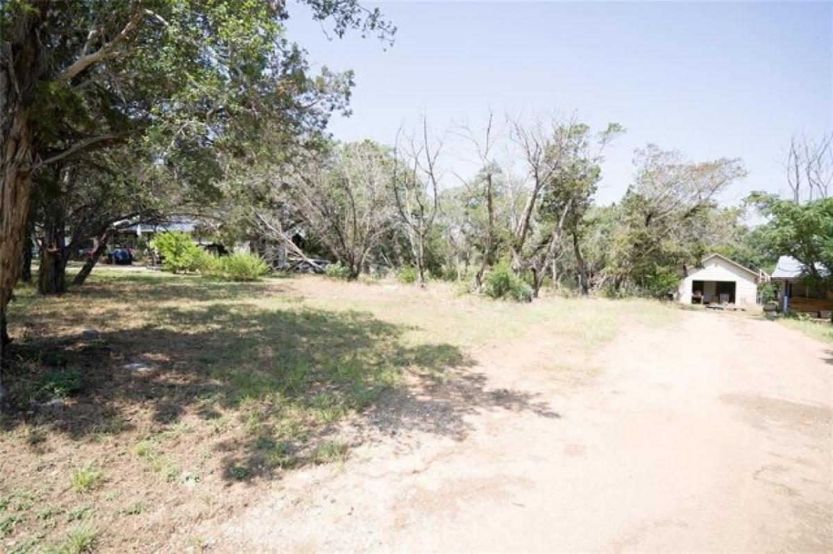 Picture of Residential Land For Sale in Spicewood, Texas, United States