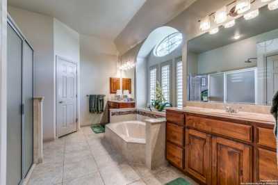 Home For Sale in Helotes, Texas