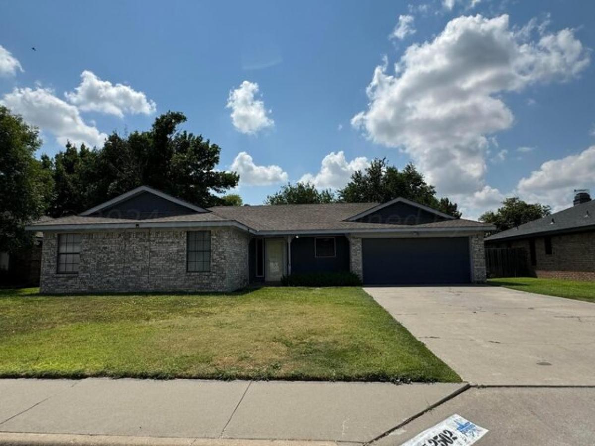 Picture of Home For Sale in Perryton, Texas, United States