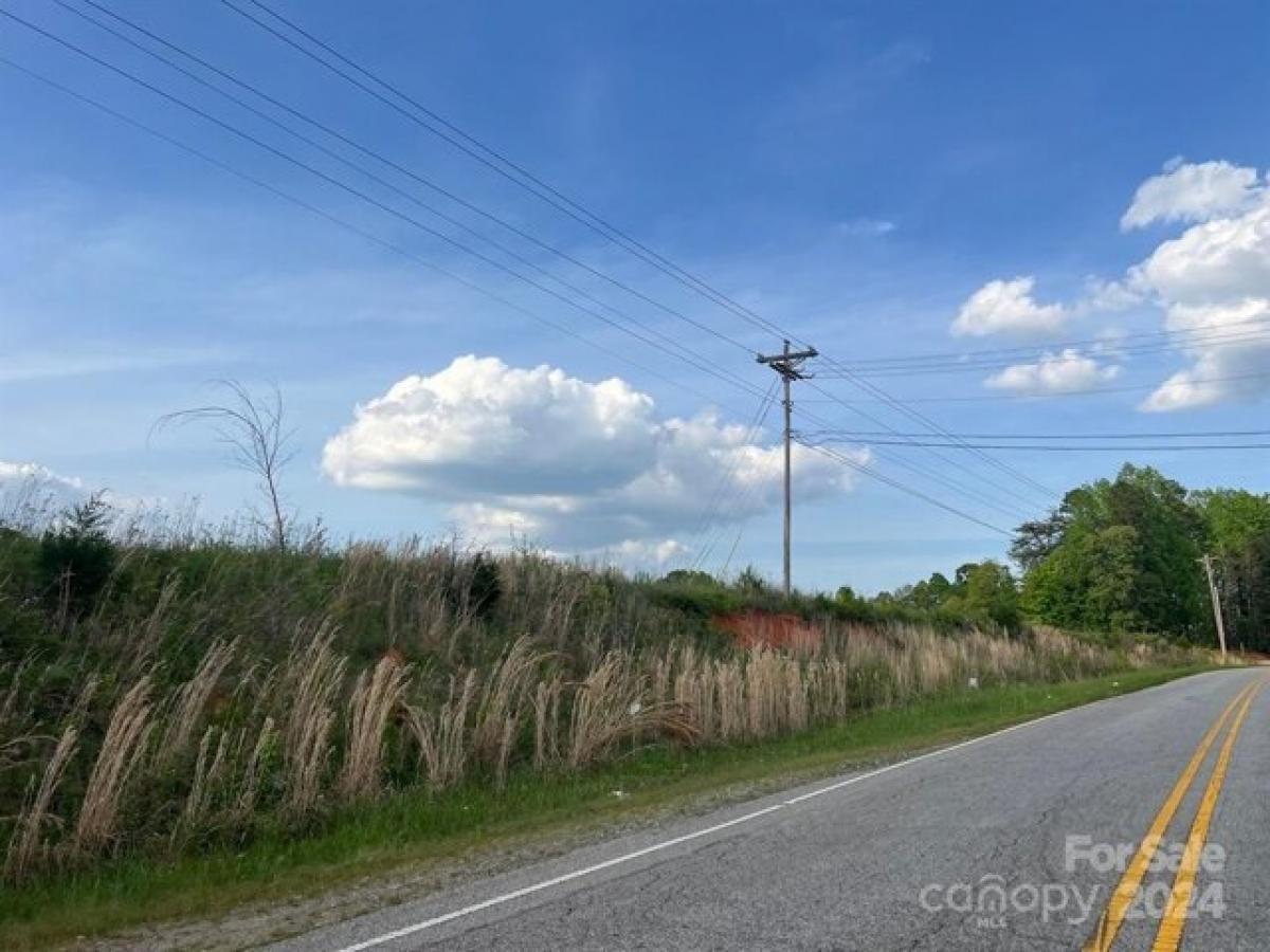 Picture of Residential Land For Sale in Lexington, North Carolina, United States