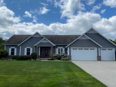 Home For Sale in Byron Center, Michigan