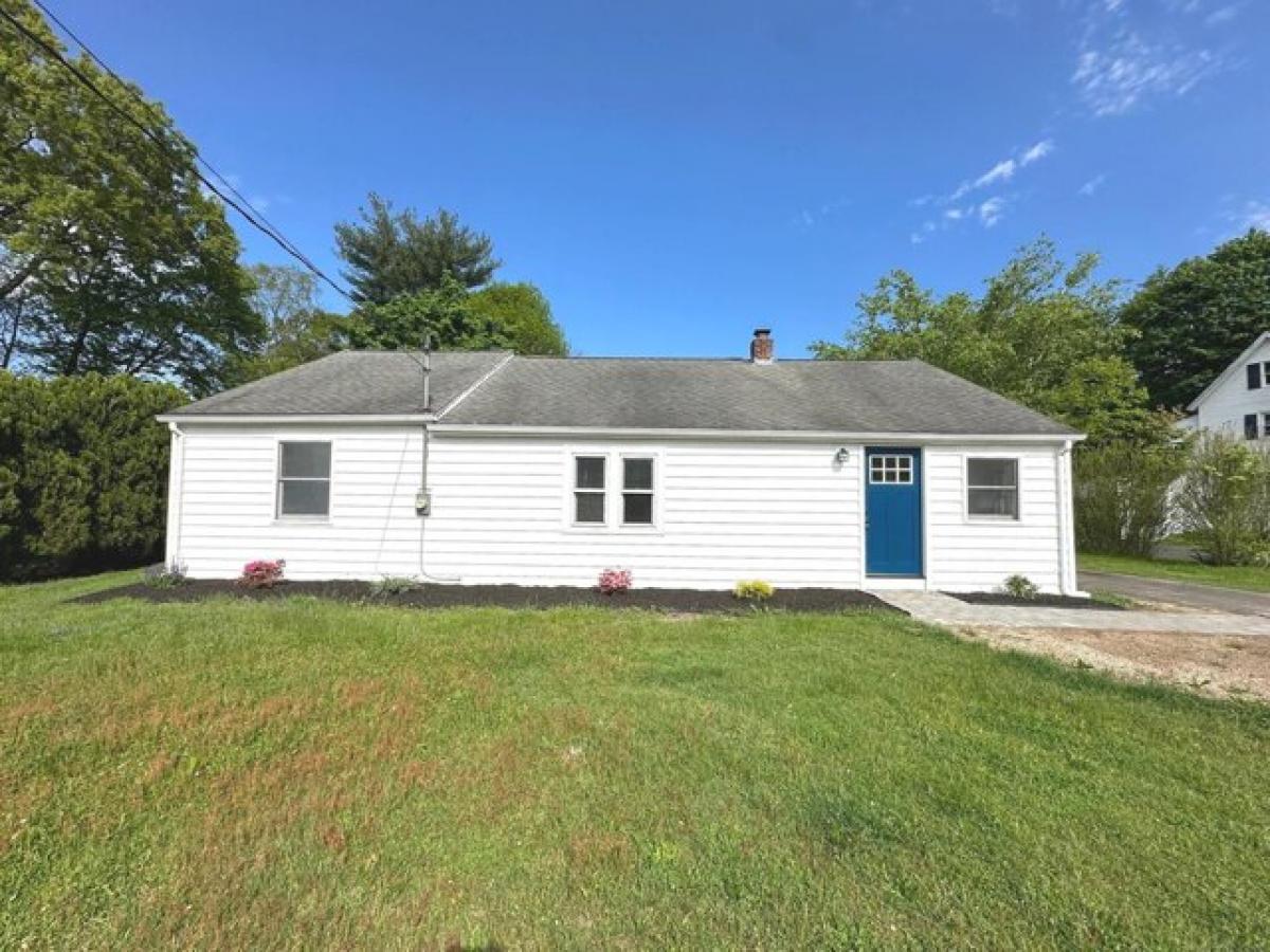 Picture of Home For Sale in Southington, Connecticut, United States