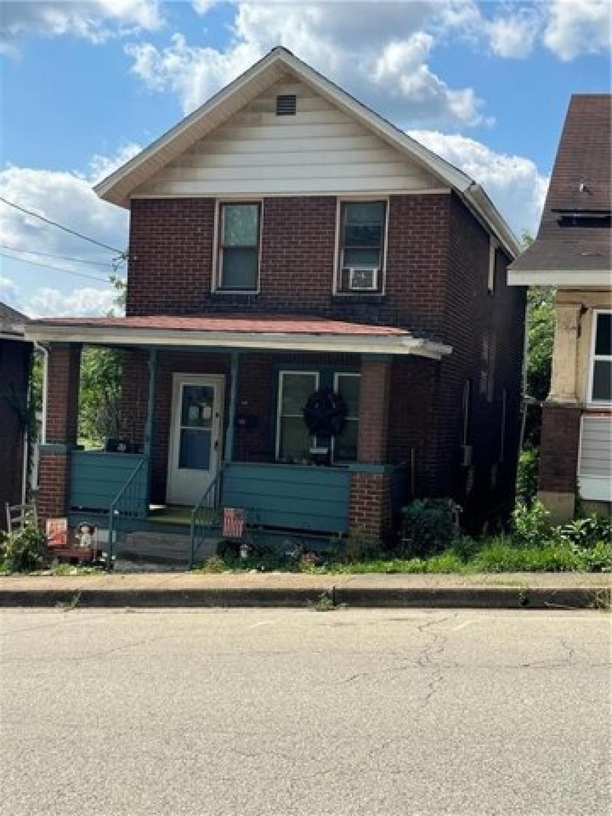 Picture of Home For Sale in Jeannette, Pennsylvania, United States