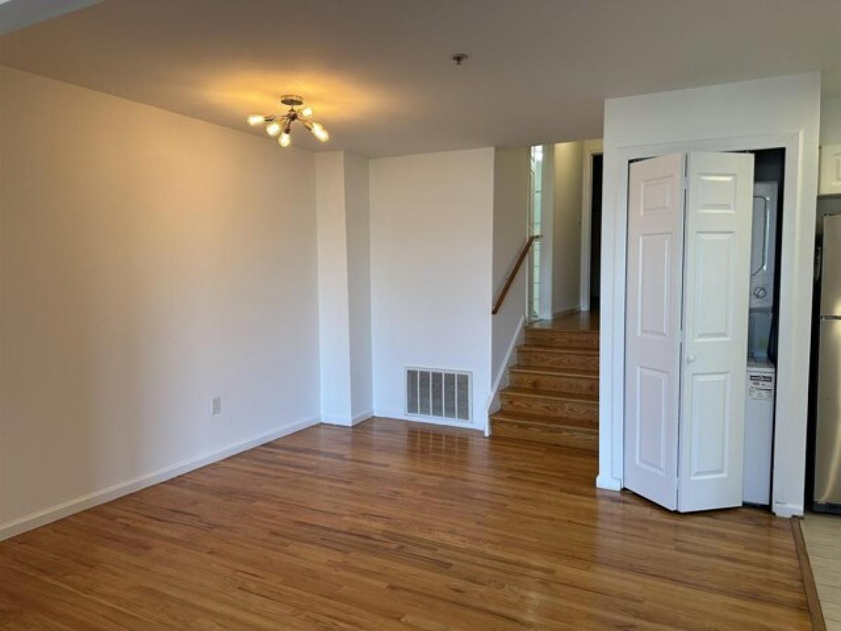 Picture of Home For Rent in North Bergen, New Jersey, United States