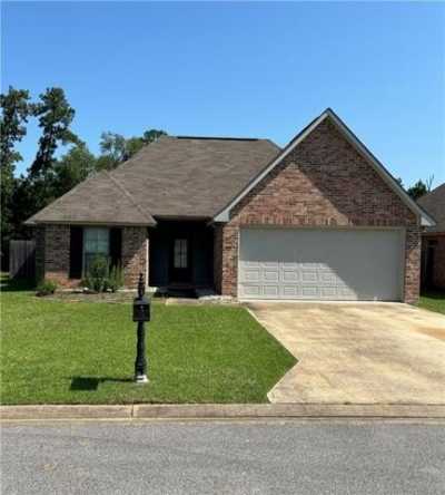 Home For Sale in Pineville, Louisiana