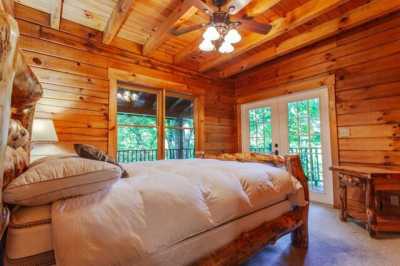 Home For Sale in Bryson City, North Carolina