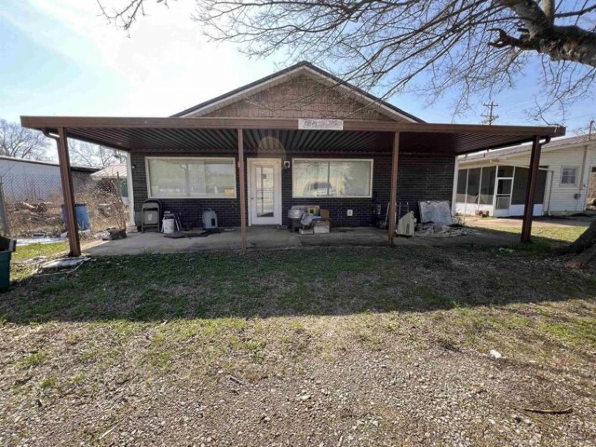 Picture of Home For Sale in Savannah, Tennessee, United States