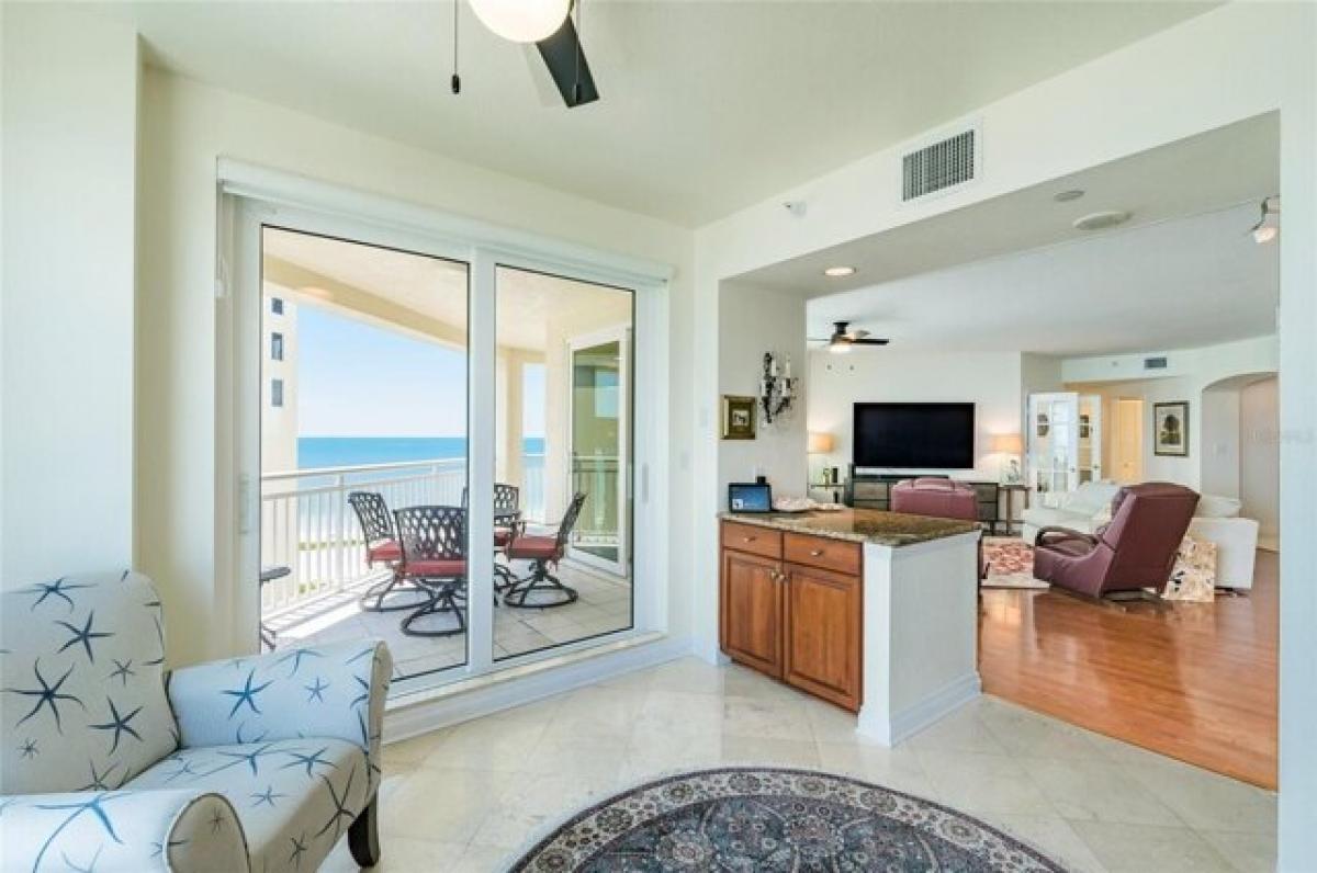 Picture of Home For Sale in Clearwater Beach, Florida, United States