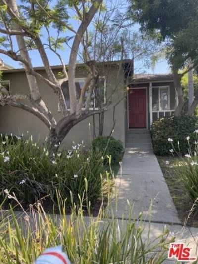 Apartment For Rent in Santa Monica, California