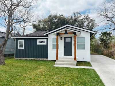 Home For Sale in Robstown, Texas