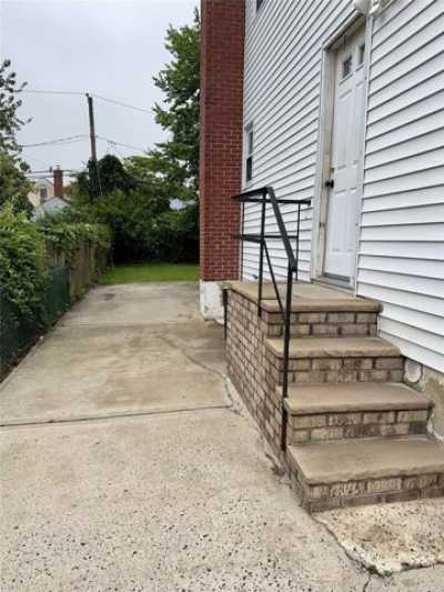 Home For Rent in Elmont, New York