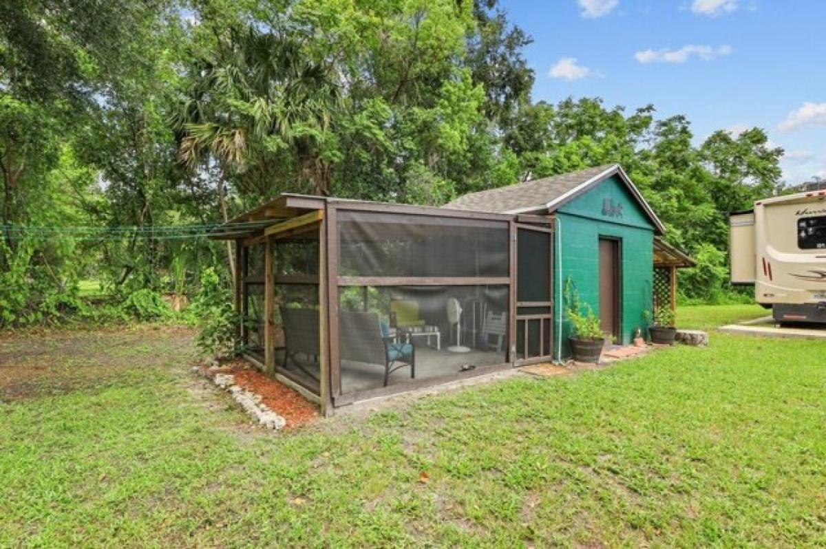 Picture of Home For Sale in Chiefland, Florida, United States