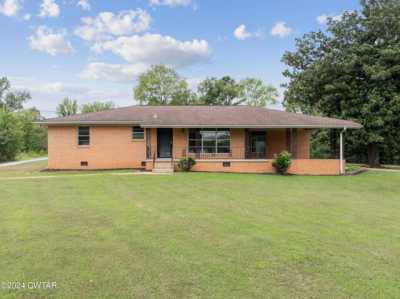 Home For Sale in Lexington, Tennessee