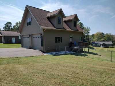 Home For Sale in Springville, Tennessee