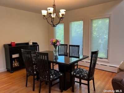 Home For Sale in Farmingdale, New York