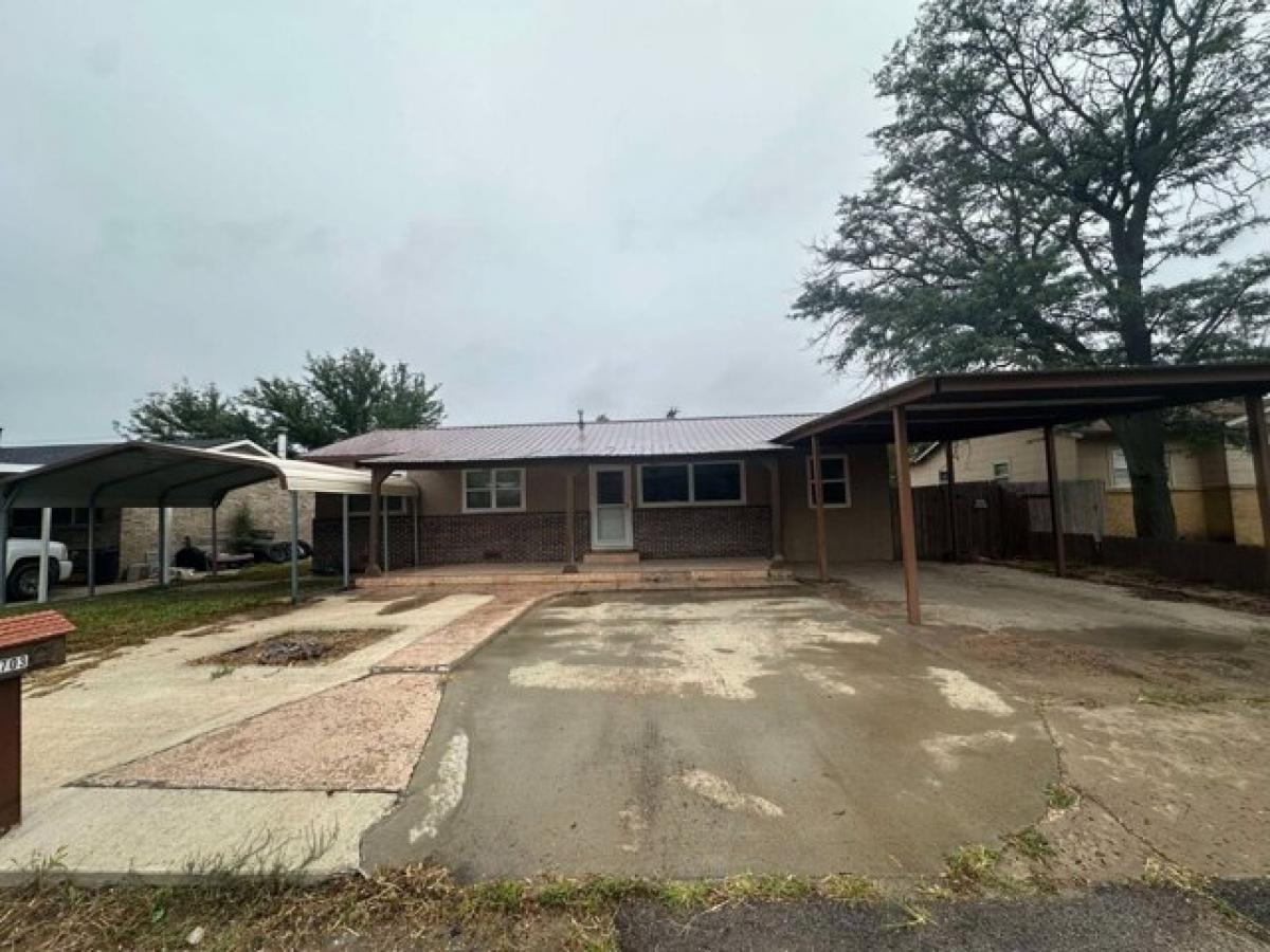 Picture of Home For Sale in Guymon, Oklahoma, United States