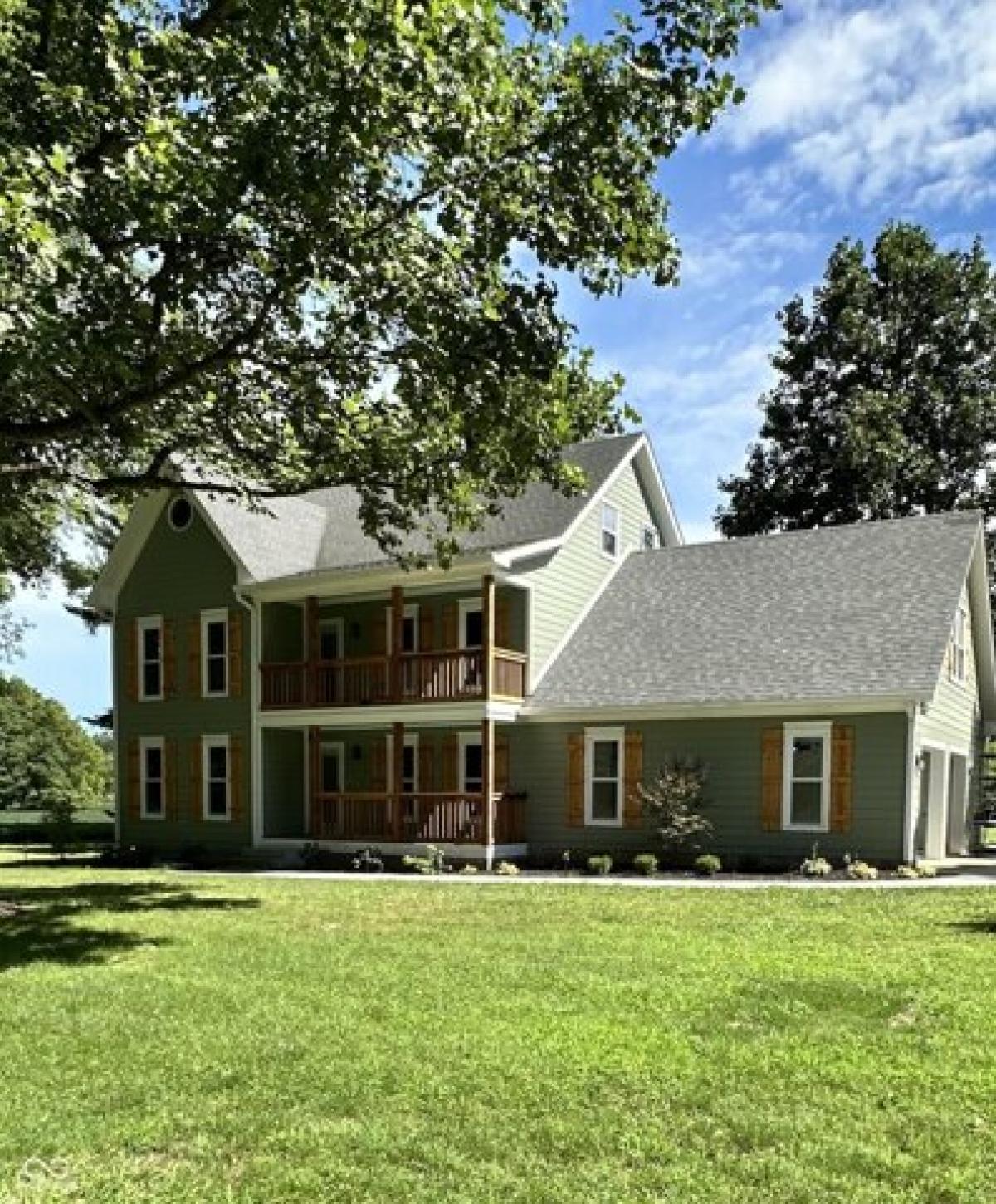 Picture of Home For Sale in Avon, Indiana, United States