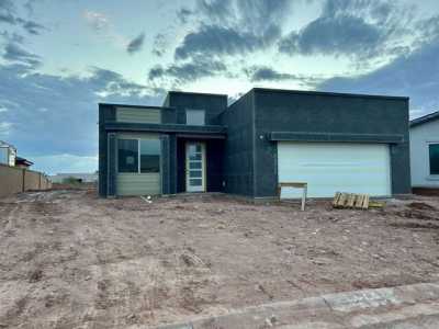 Home For Sale in Alamogordo, New Mexico