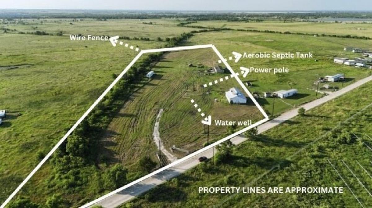 Picture of Residential Land For Sale in Guy, Texas, United States