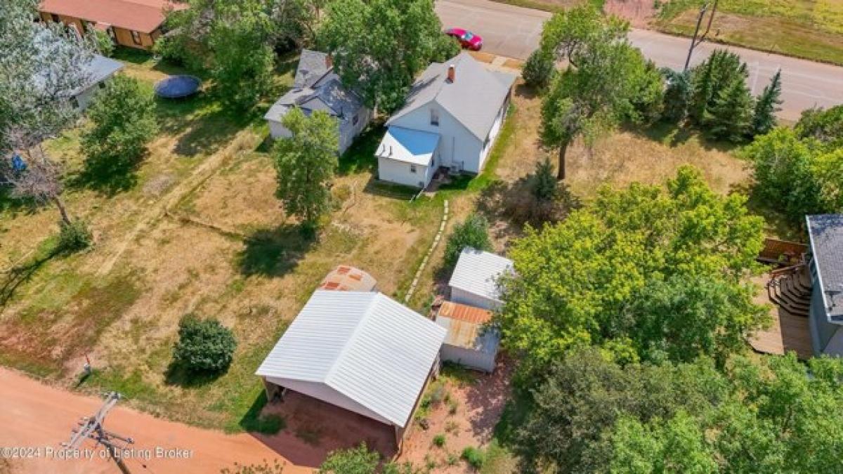 Picture of Home For Sale in Belfield, North Dakota, United States