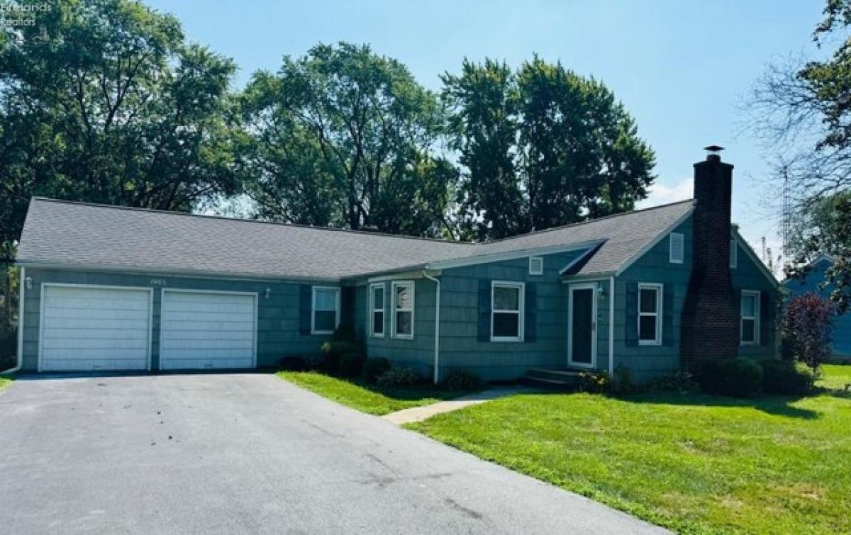 Picture of Home For Sale in Fremont, Ohio, United States