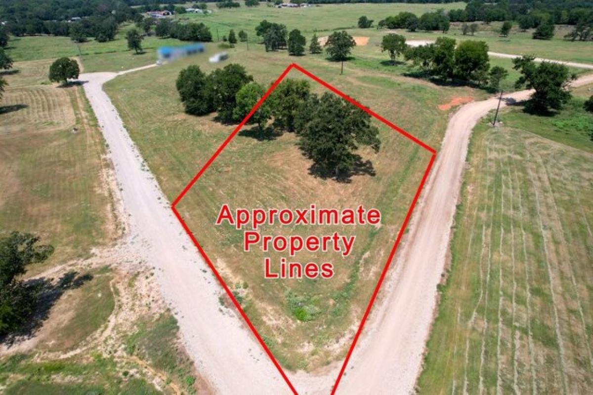 Picture of Residential Land For Sale in Yantis, Texas, United States