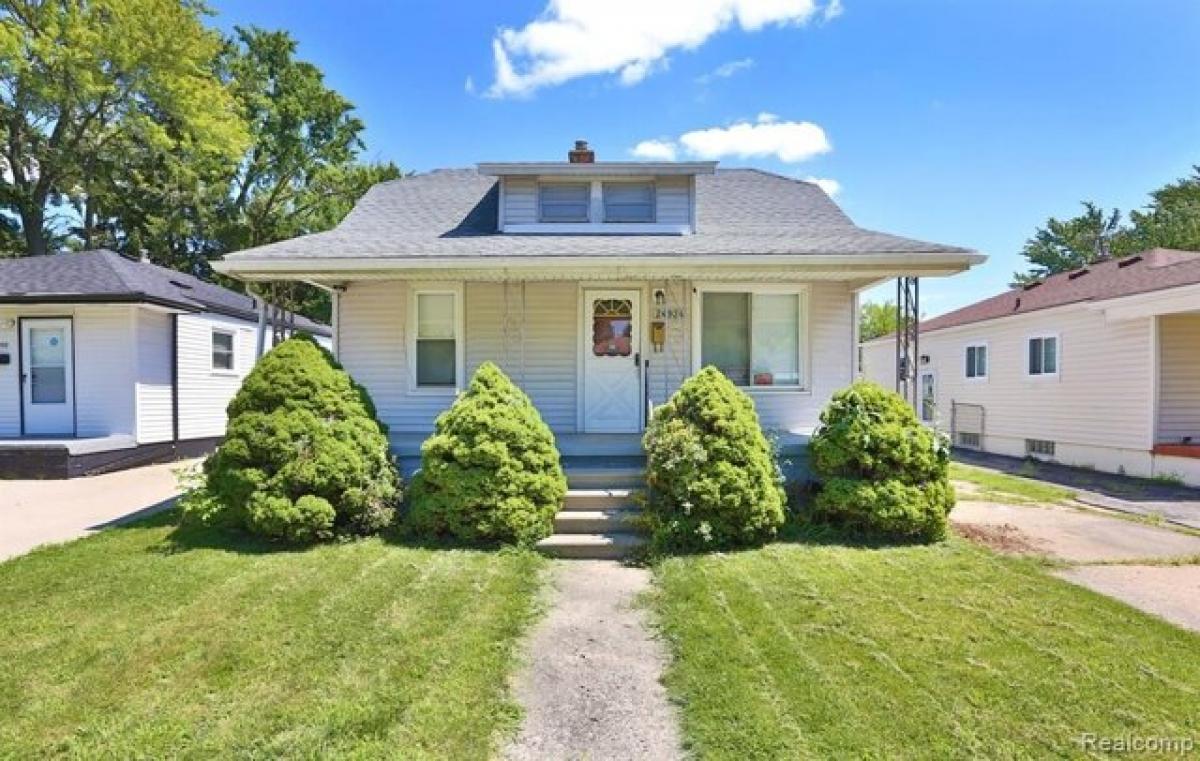 Picture of Home For Sale in Eastpointe, Michigan, United States