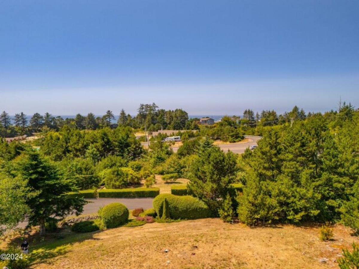 Picture of Residential Land For Sale in Waldport, Oregon, United States