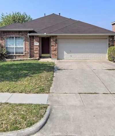 Home For Sale in Saginaw, Texas