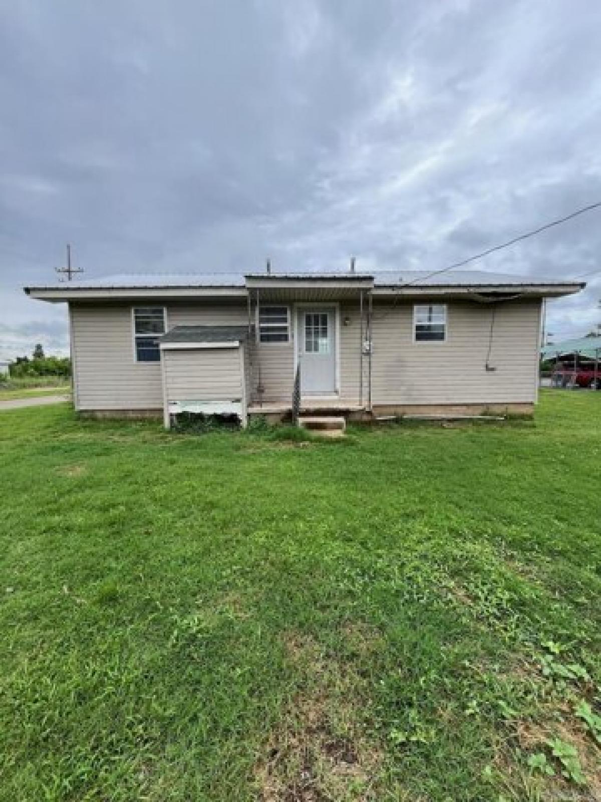 Picture of Home For Sale in Corning, Arkansas, United States