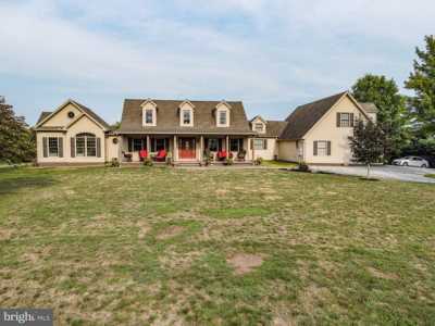 Home For Sale in Thomasville, Pennsylvania