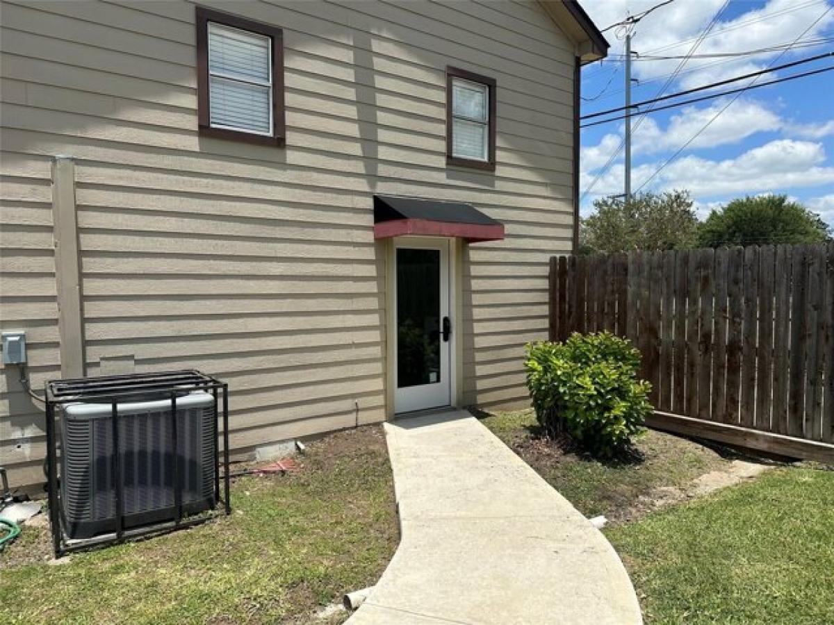 Picture of Apartment For Rent in Rosenberg, Texas, United States