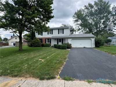 Home For Sale in Maumee, Ohio