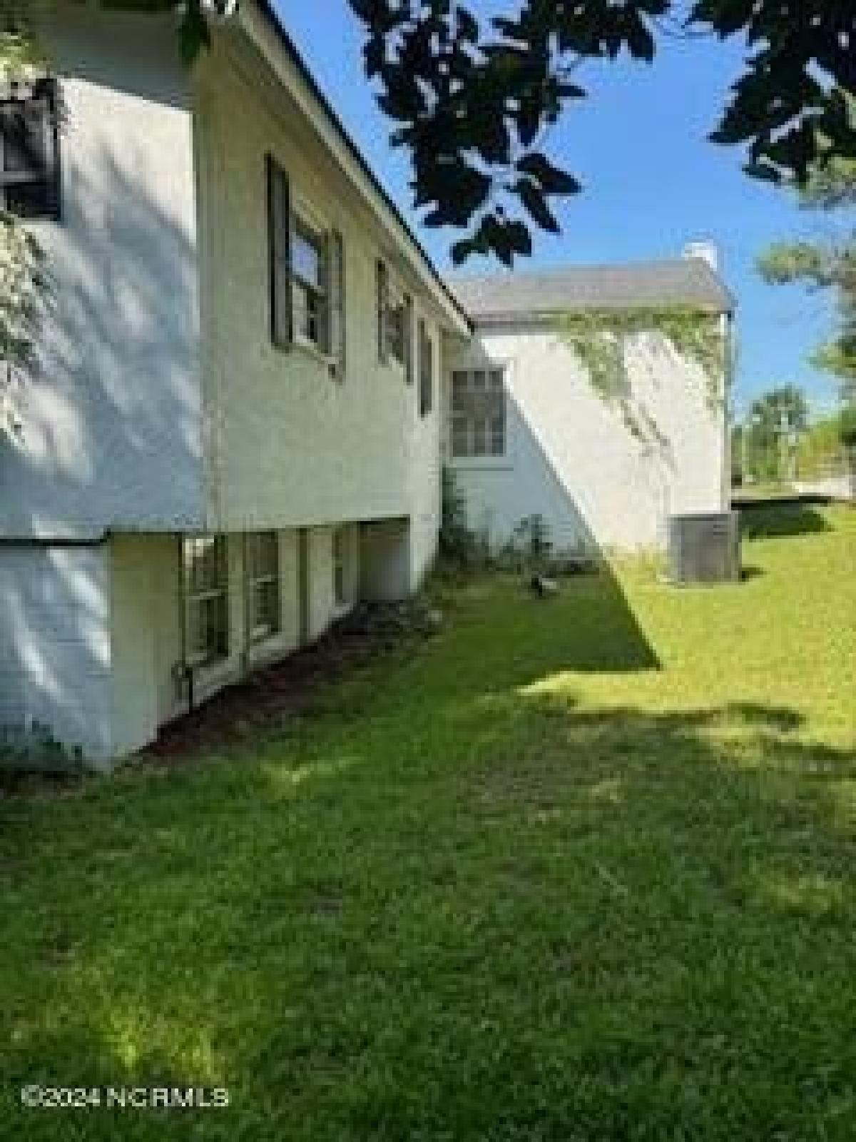 Picture of Home For Sale in Southern Pines, North Carolina, United States