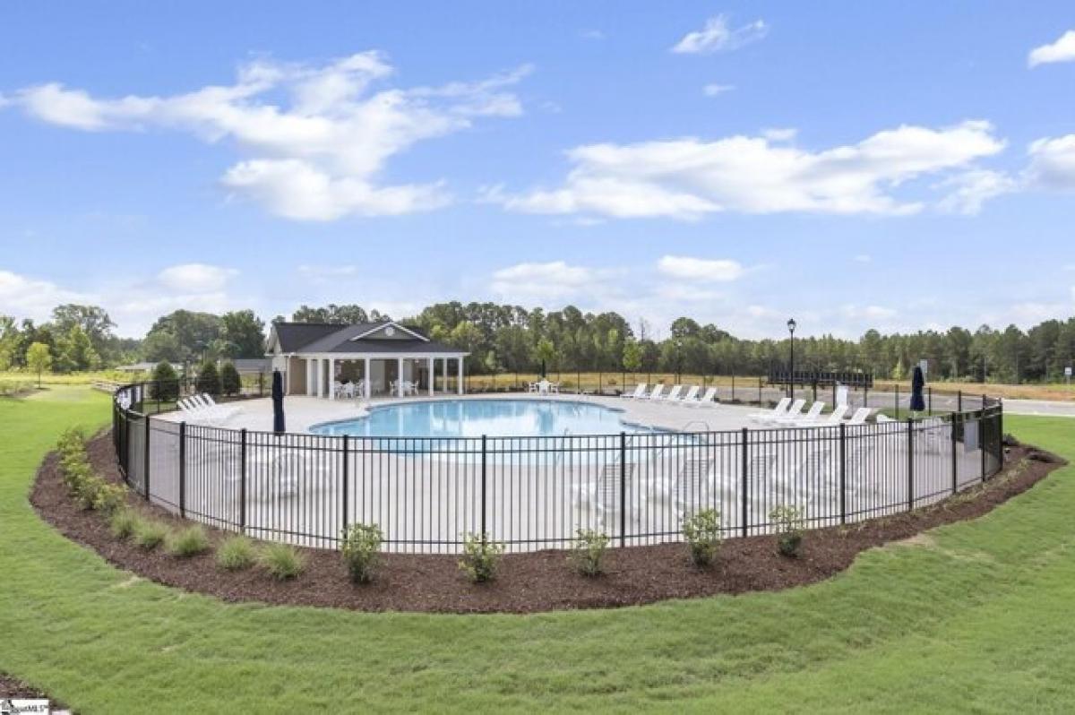 Picture of Home For Sale in Roebuck, South Carolina, United States