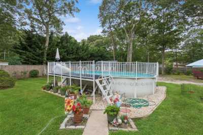 Home For Sale in East Quogue, New York