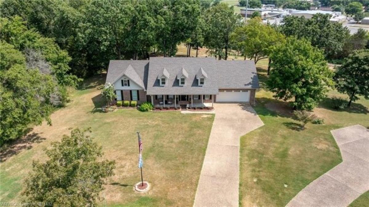 Picture of Home For Sale in Booneville, Arkansas, United States