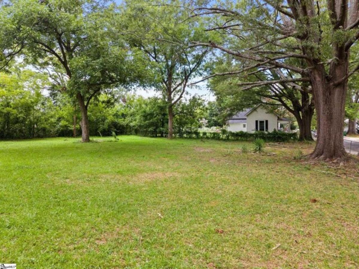 Picture of Residential Land For Sale in Clinton, South Carolina, United States