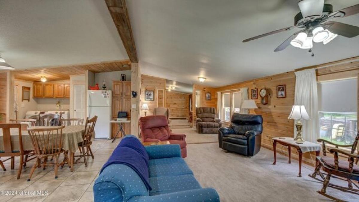 Picture of Home For Sale in Fonda, New York, United States