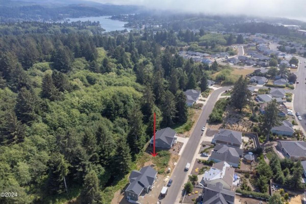 Picture of Residential Land For Sale in Lincoln City, Oregon, United States