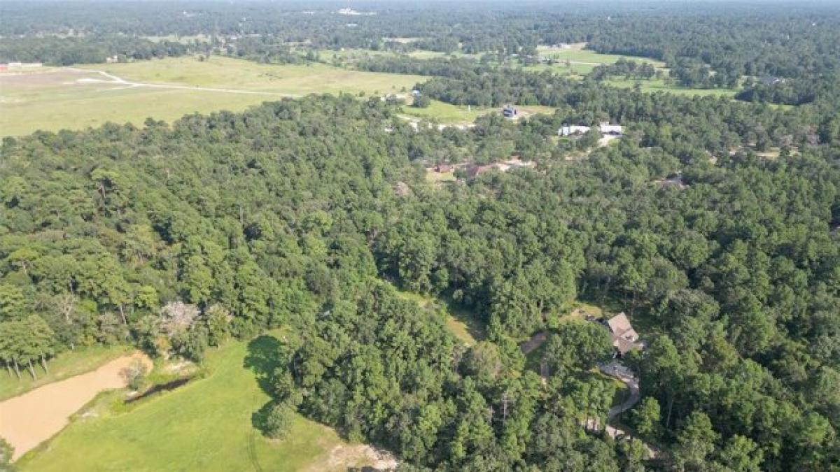 Picture of Residential Land For Sale in Magnolia, Texas, United States