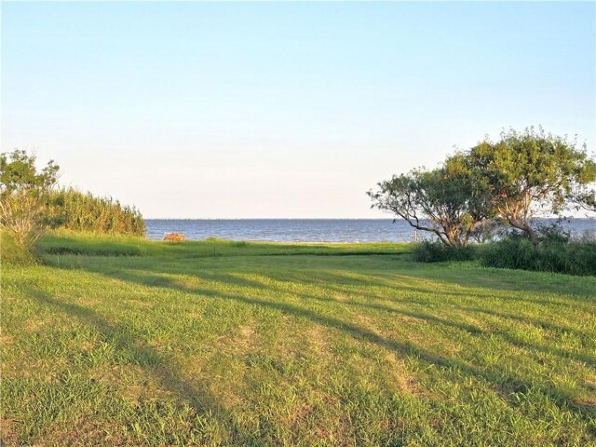 Picture of Residential Land For Sale in Bayside, Texas, United States