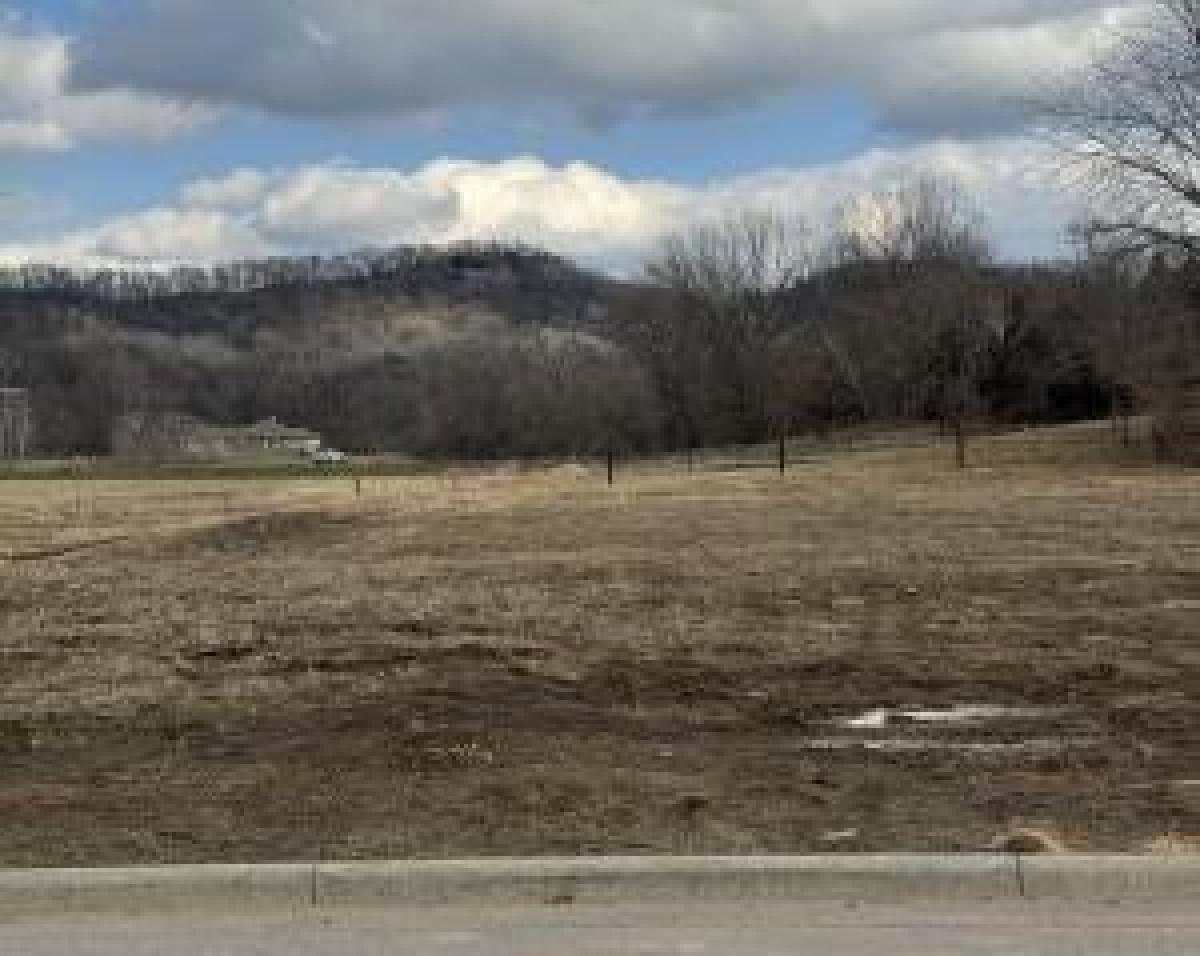 Picture of Residential Land For Sale in Holmen, Wisconsin, United States