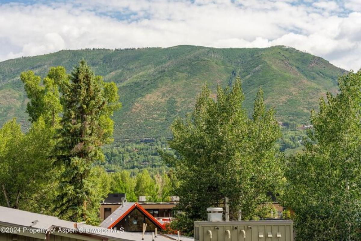 Picture of Home For Sale in Aspen, Colorado, United States