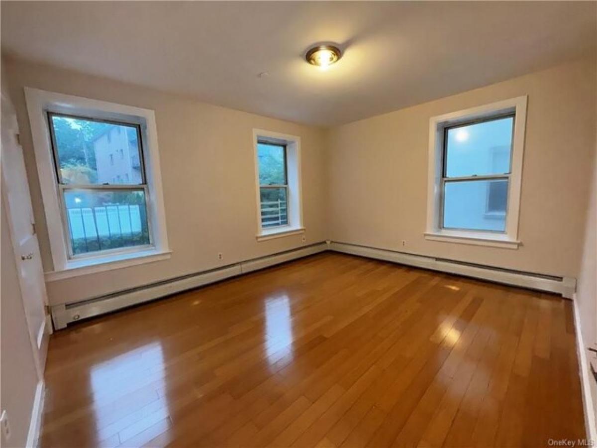 Picture of Home For Rent in Yonkers, New York, United States