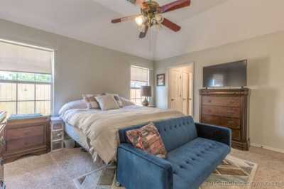 Home For Sale in Jenks, Oklahoma