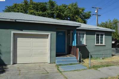 Home For Sale in Pittsburg, California