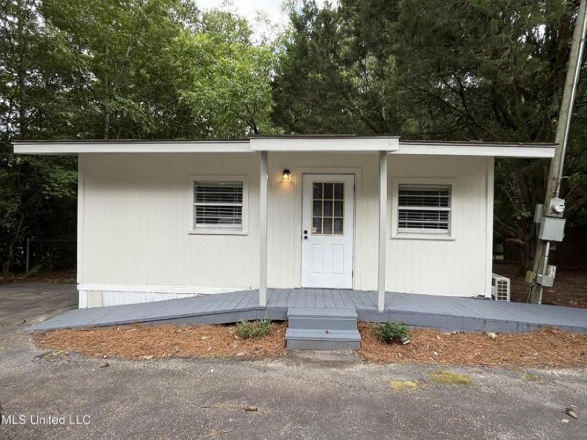 Picture of Home For Sale in Petal, Mississippi, United States