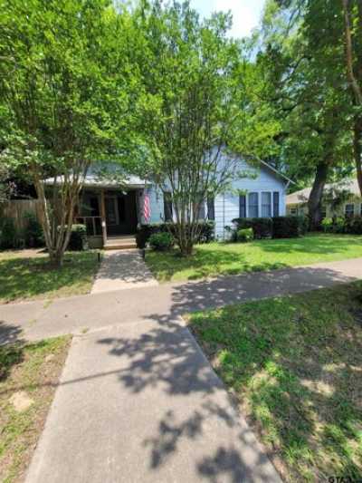 Home For Sale in Mineola, Texas