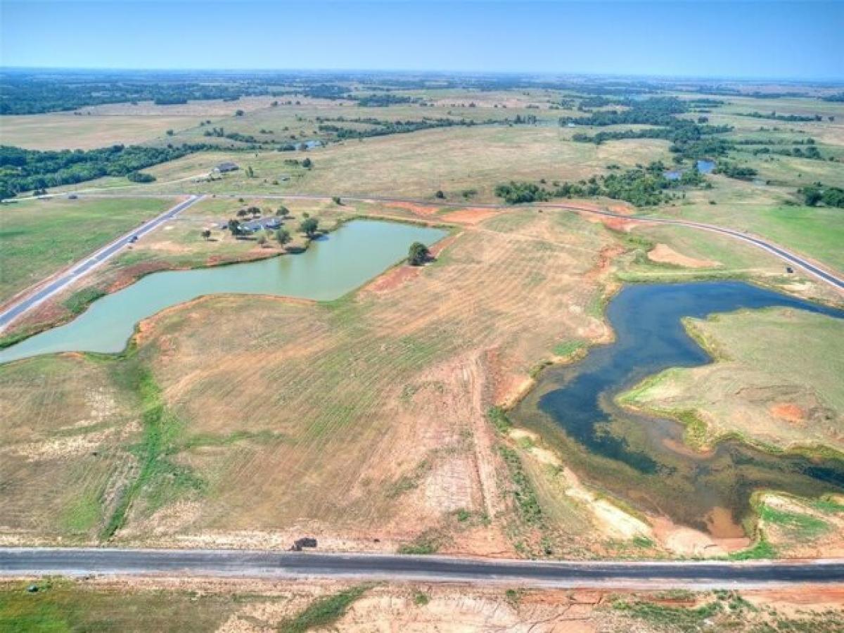 Picture of Residential Land For Sale in Tuttle, Oklahoma, United States